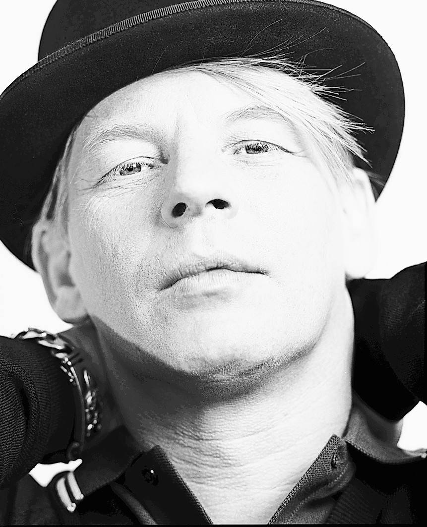  Ben Becker ist am 20. August mit seiner Literatur-Performance „Der Ewige Brunnen“ zu Gast beim Strandkorb Open Air. 