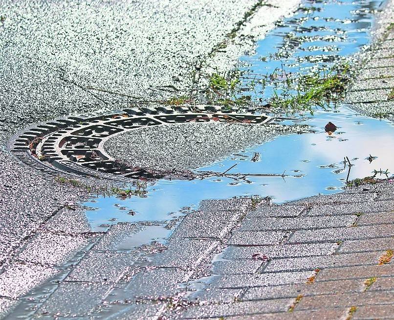 Über den „Mängelmelder“ können kleine Mängel, vom wackelnden Kanaldeckel bis hin zur defekten Straßenlaterne, im Rathaus gemeldet werden.