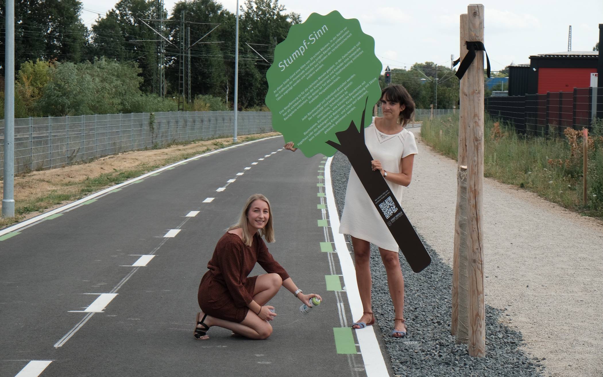 Unbekannte zünden Kunstobjekt an