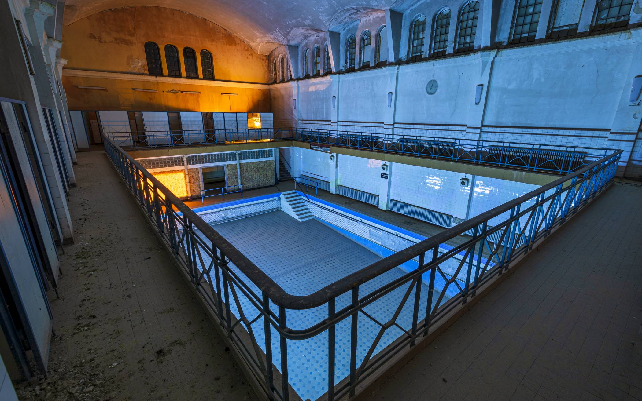 Das Krefelder Stadtbad als Kunstwerk