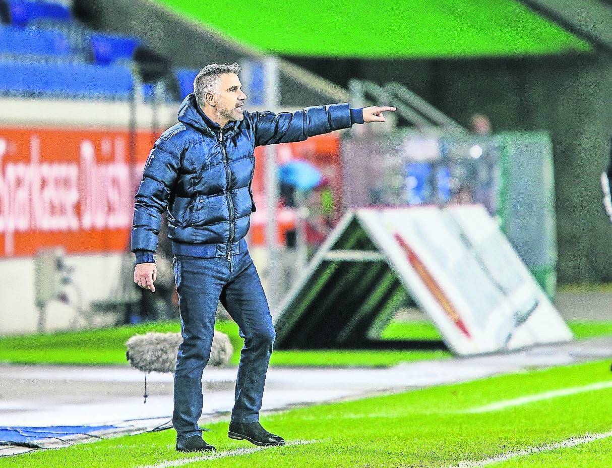  Gino Lettieri musste zusehen, wie sich sein MSV vom SC Verl abfertigen ließ. 