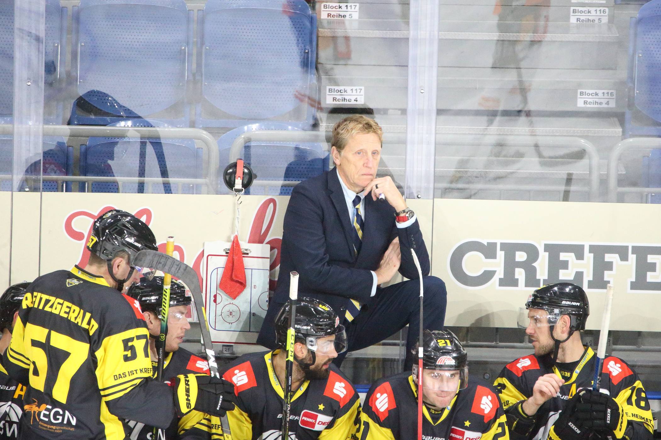 Paukenschlag bei den Krefeld Pinguinen: Trainer Glen Hanlon verlässt Krefeld