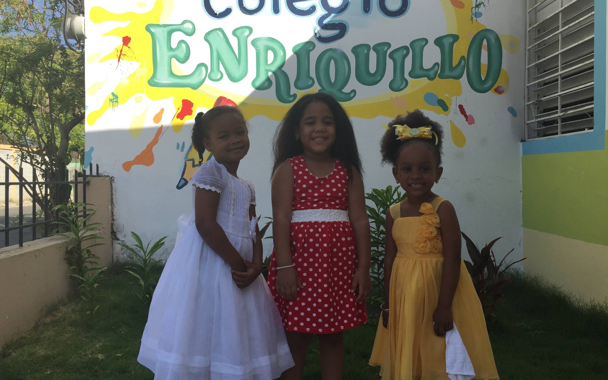 Bilder vom Colegio Enriquillo und dem Armenviertel in Puerto...