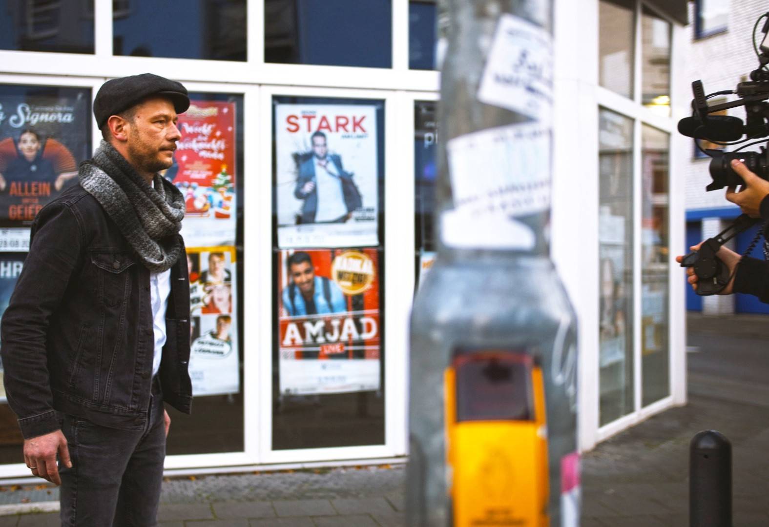  Pastor Jan Hanser bei den Dreharbeiten zum Heiligabend-Gottesdienst.  