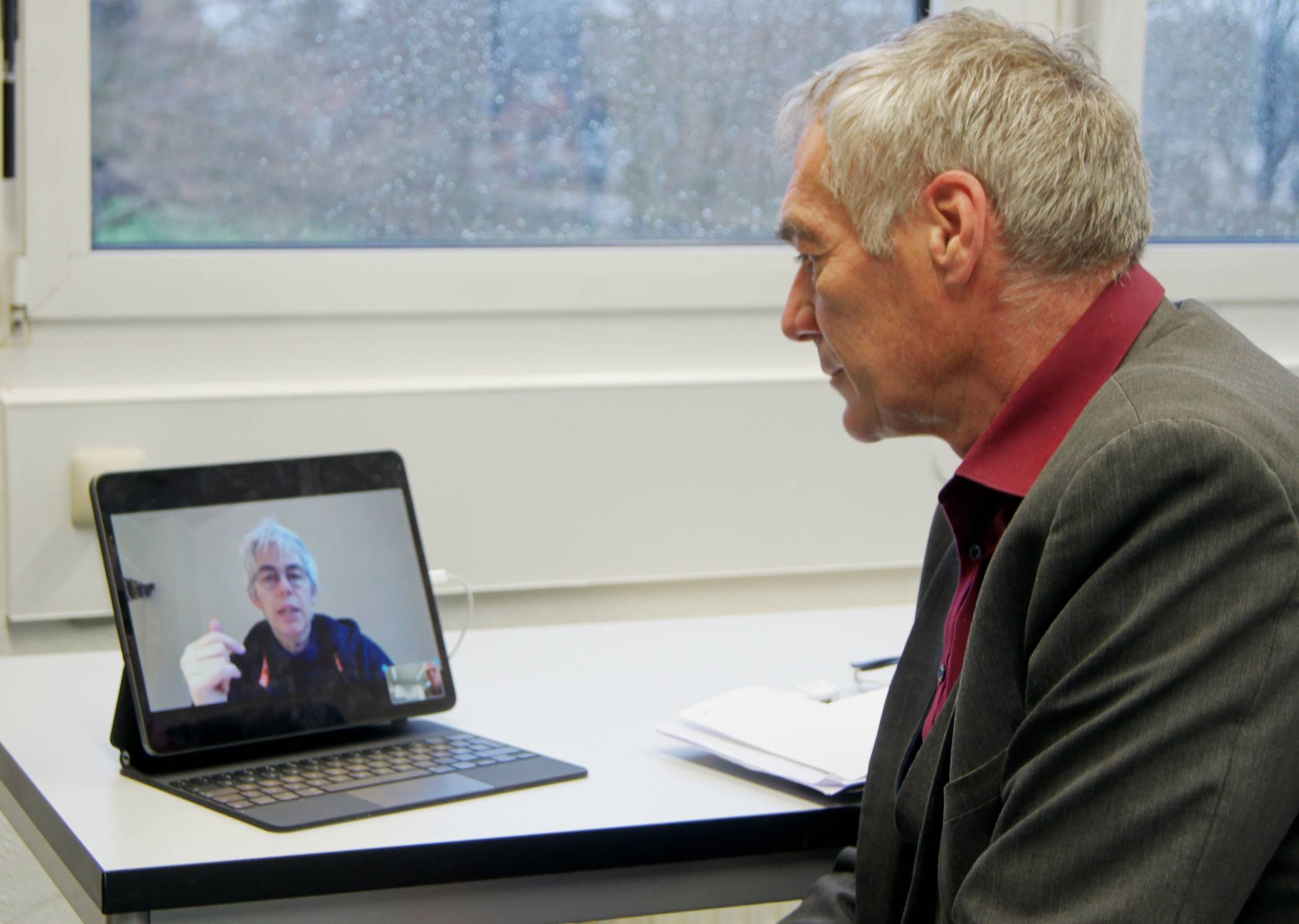  Bürgermeister Ralf Köpke und Ulle Schauws MdB im Gespräch über Klimaschutz, Nachhaltigkeit, Digitalisierung und Mobilität. 