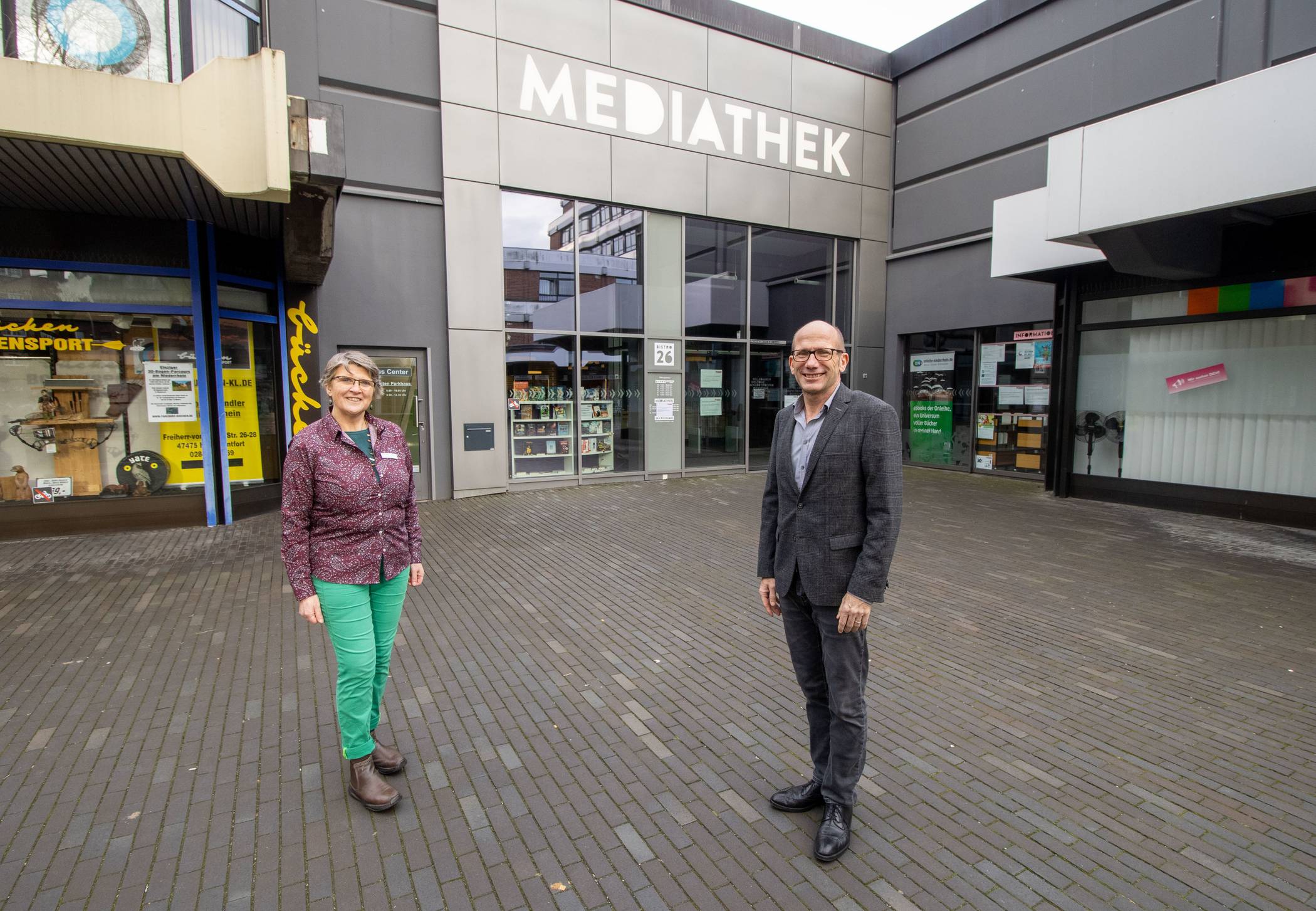  Katharina Gebauer mit Dr. Christoph Müllmann. 
