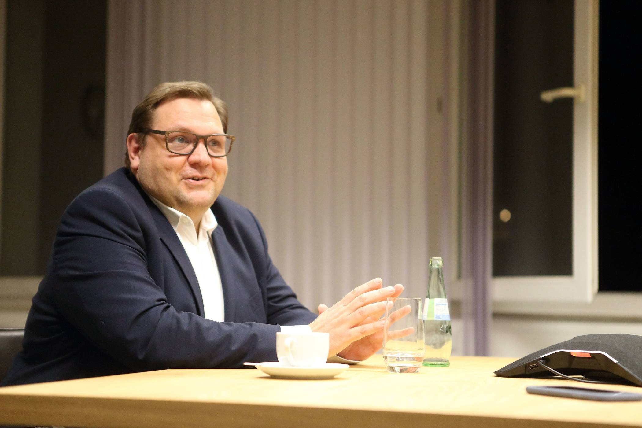 Krefelds Corona-Inzindezwert sinkt unter 100:   OB Meyer: „Achtungserfolg, der mir Mut macht“