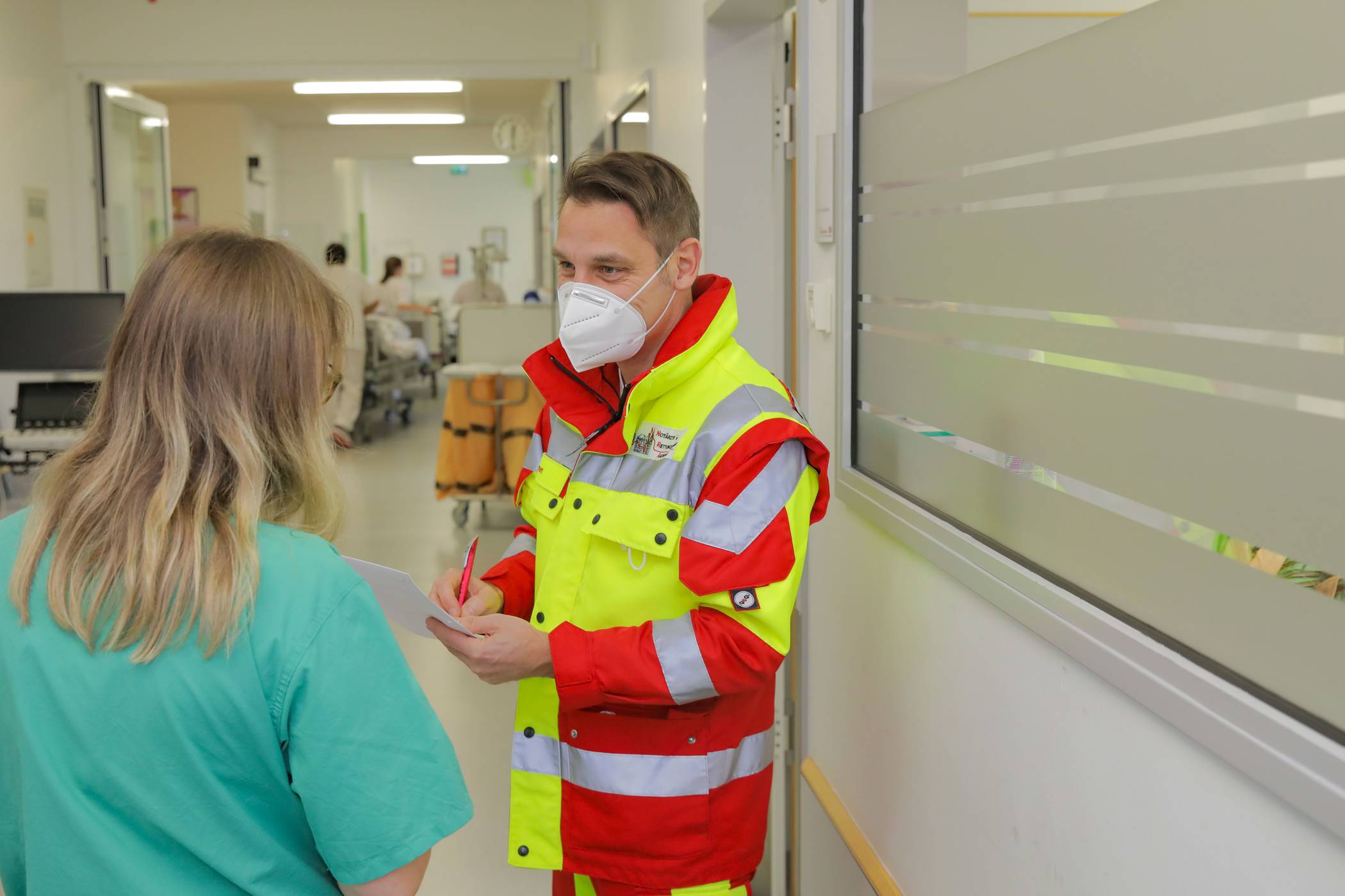  „Notarzt sein bedeutet Leben retten“ – Dr. med. Bernd Dohmen im Einsatz 