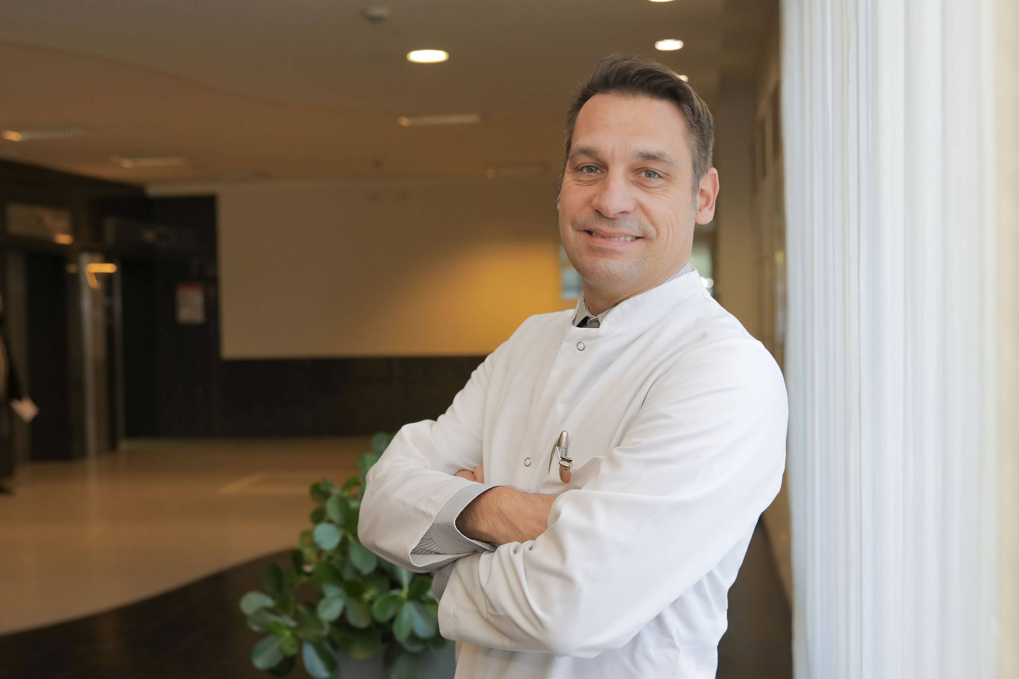  Dr. med. Bernd Dohmen, Chefarzt der Klinik für Anästhesiologie und Intensivmedizin 