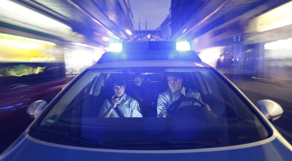 Kripo erwartet die Täter: Trickbande wollte Luxuswagen ergaunern