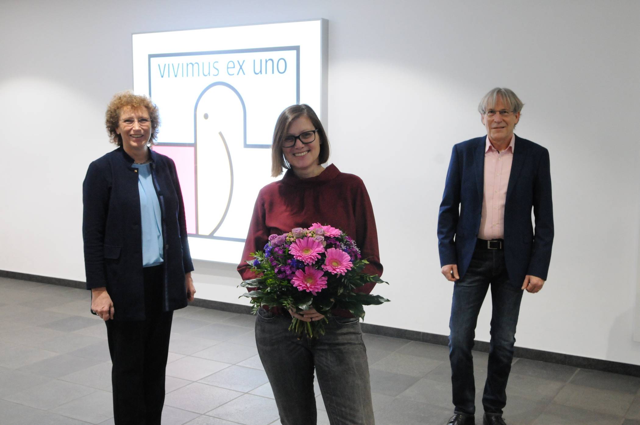 Direktorin Annegret Puttkammer und Geschäftsbereichsleiter Siegfried Bouws freuen sich sehr darüber, dass sich Karin Braun der neuen Leitungsaufgabe stellt.