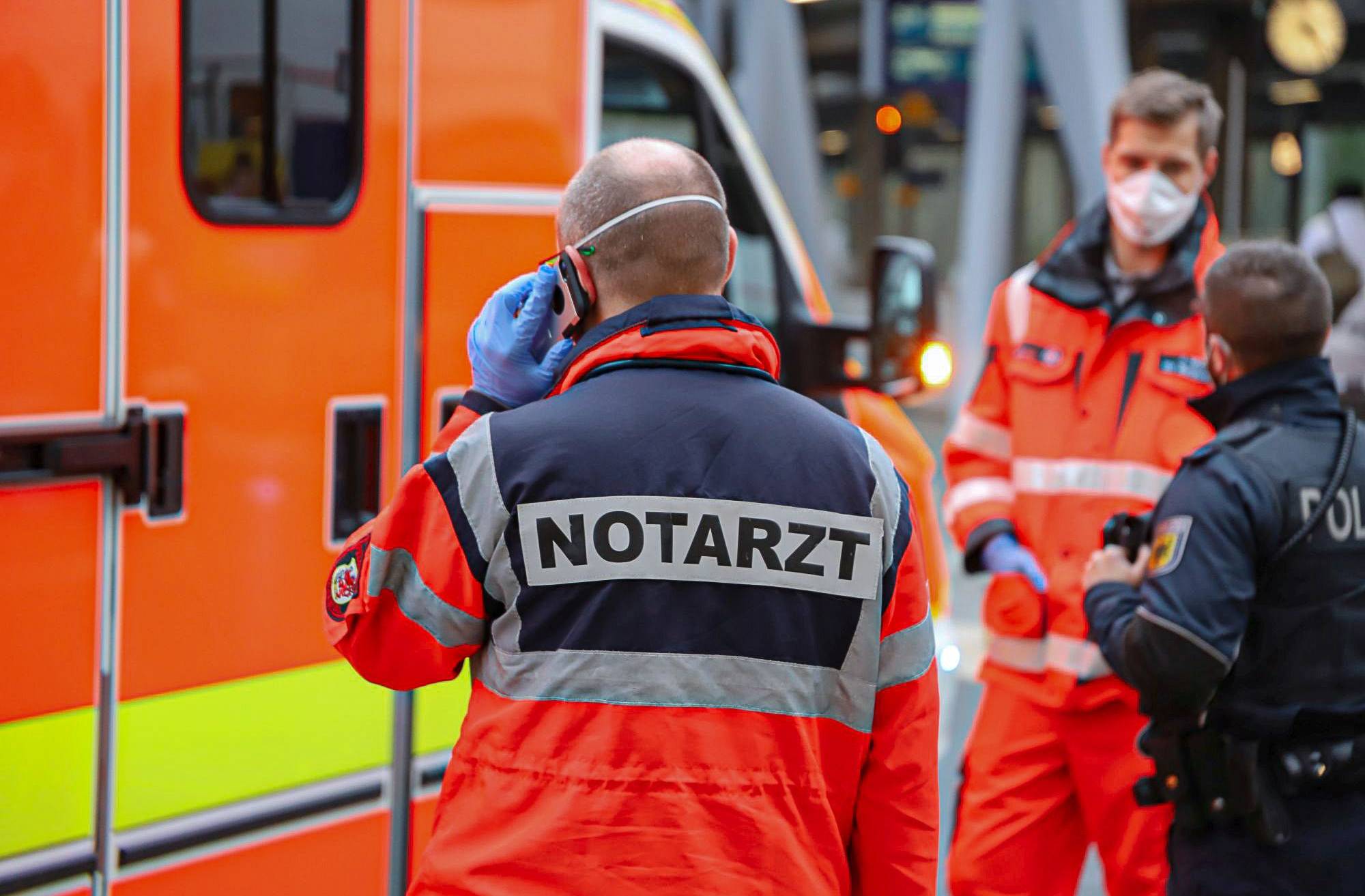 Feuerwehr findet tote Frau in Wohnung an der Rheinstraße