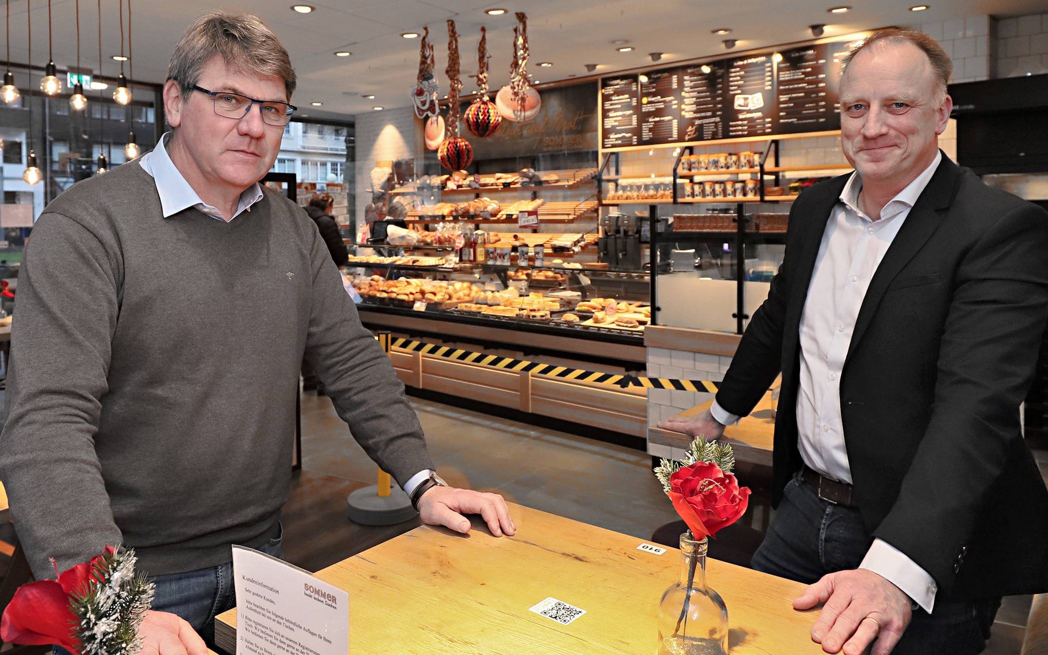  Die beiden Unternehmer Christoph Borgmann und Steffen Sommer wollen einen Weckruf für den Einzelhandel starten. Foto: Dirk Jochmann 