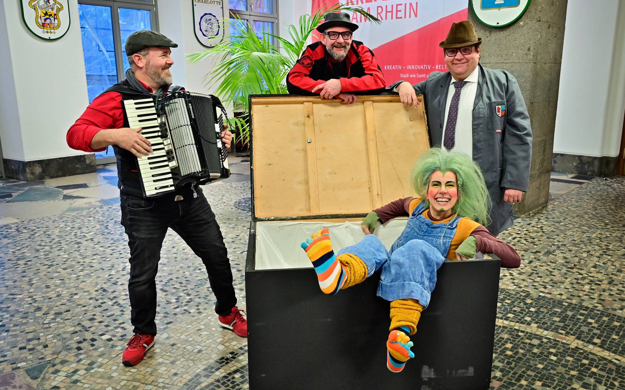 Hausmeister Römmelströpp träumt von Karneval